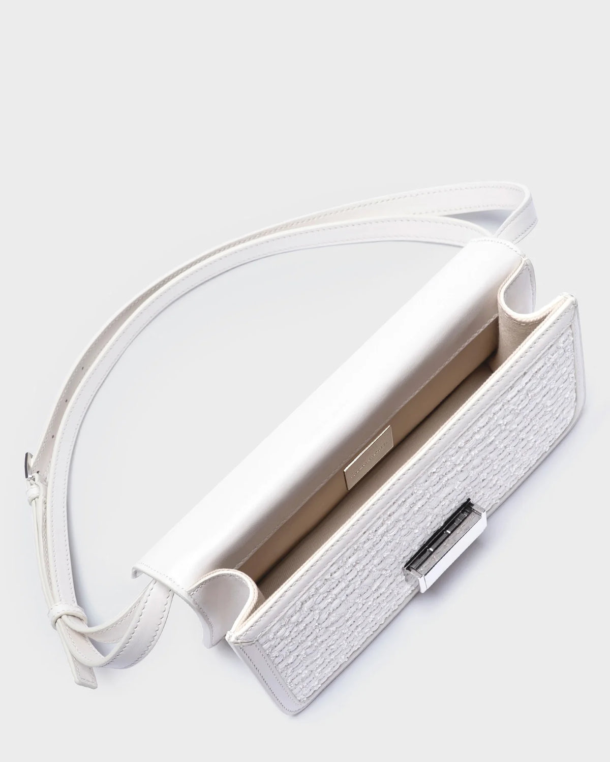 HYDRA IN IVORY RAFFIA AND LEATHER