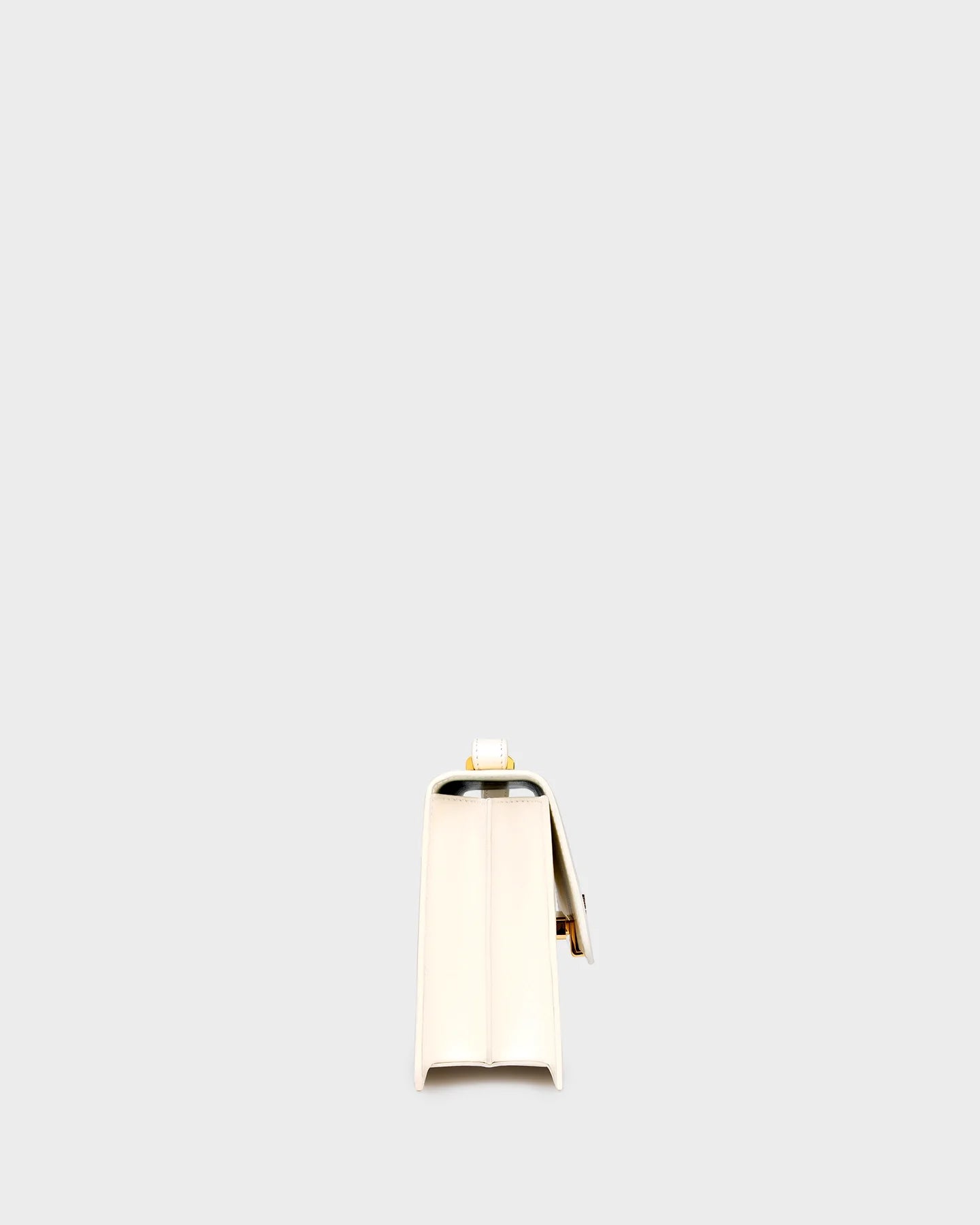 Alex In Cream Leather side view