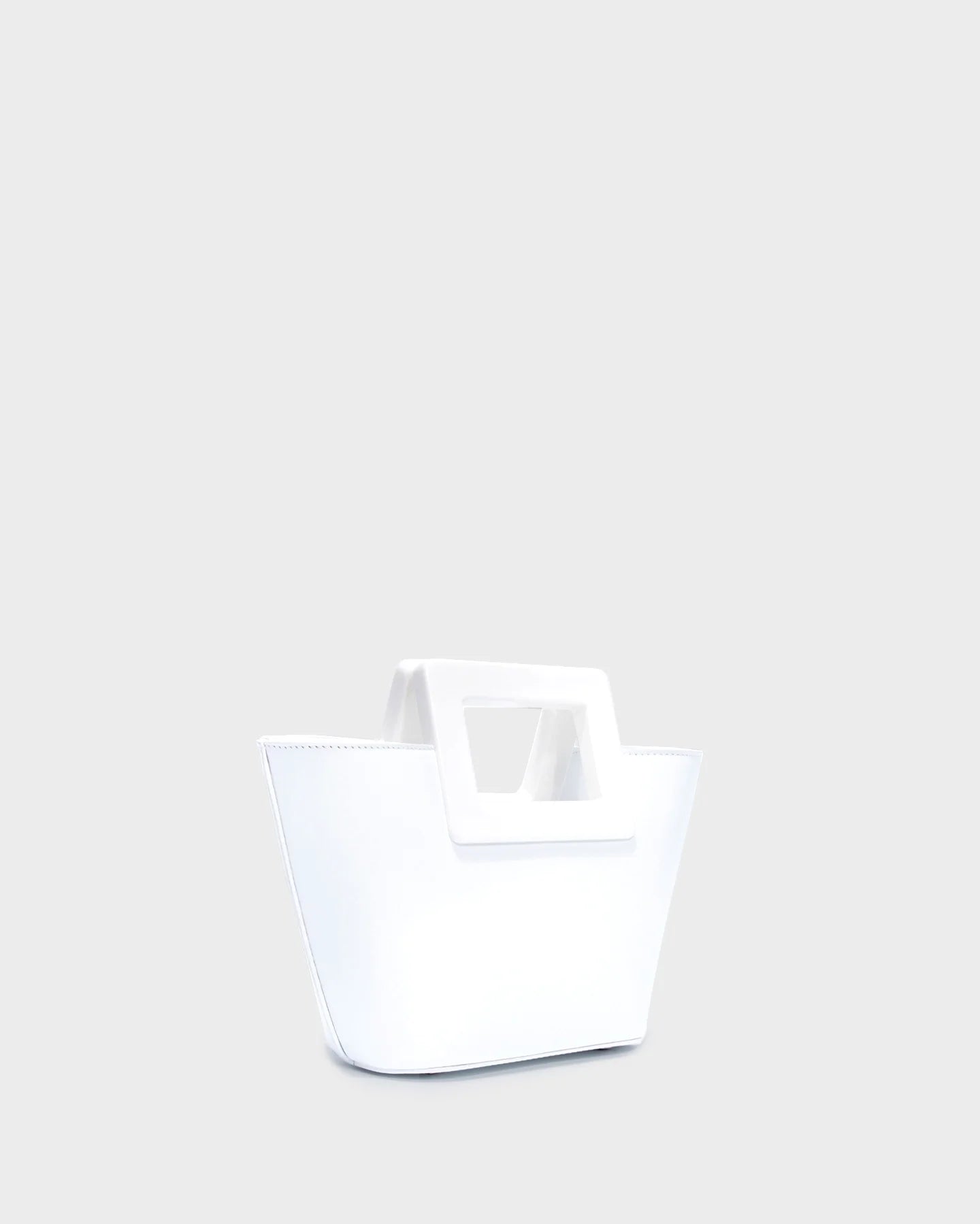 Baby Riviera In White Leather three quarters view