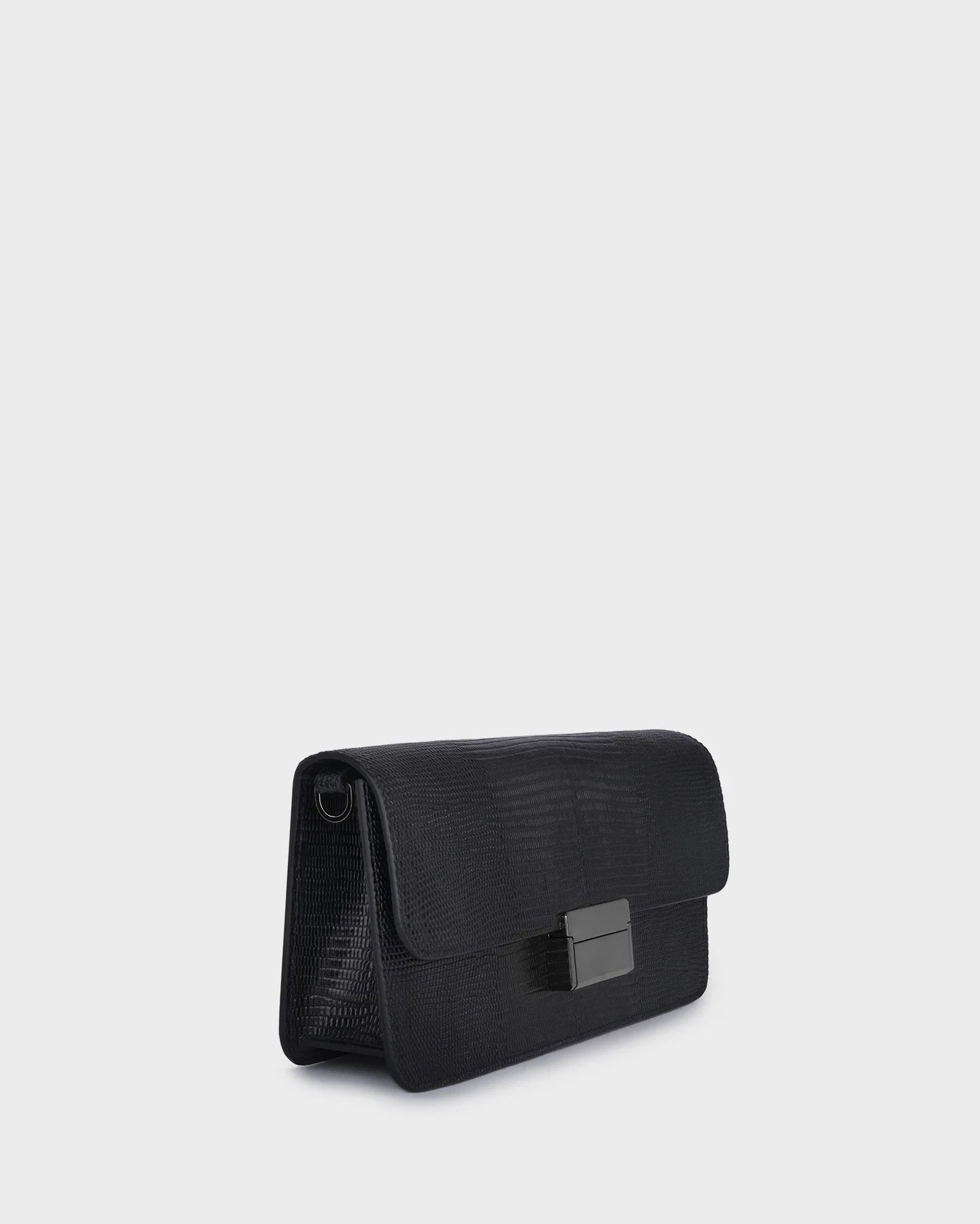 LUNA IN BLACK LIZARD-EFFECT